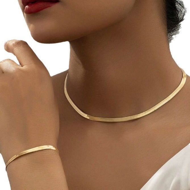Conjunto de collar y pulsera en oro – Estilo minimalista femenino