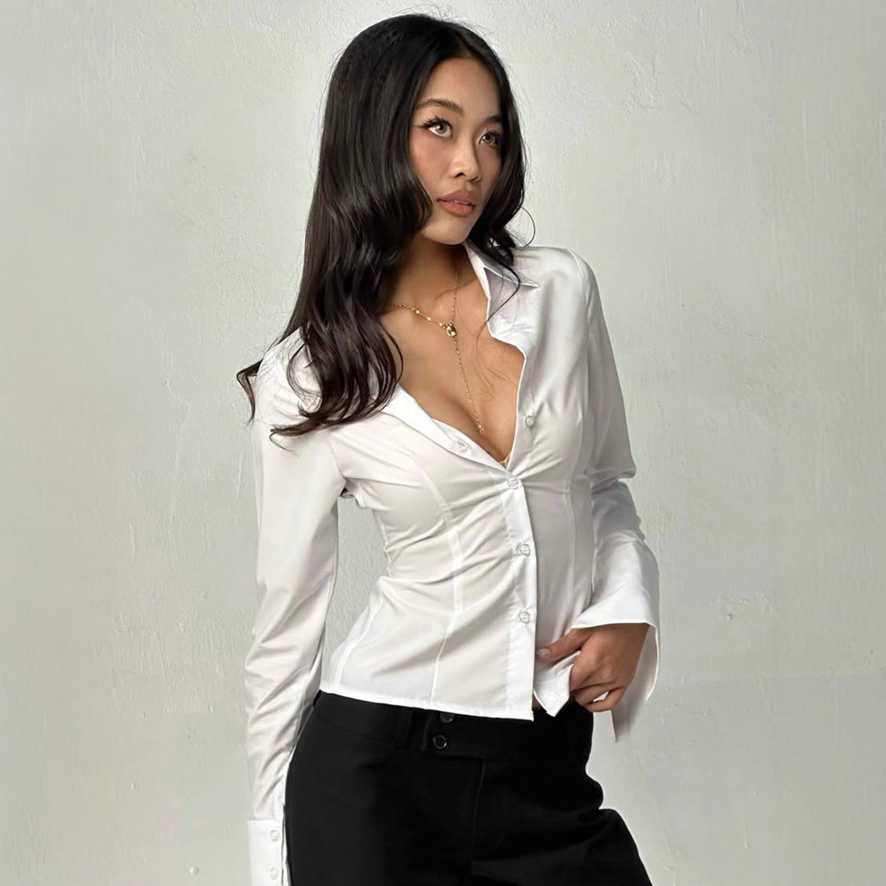 Camisa formal de mujer – Estilo moderno y ajustado