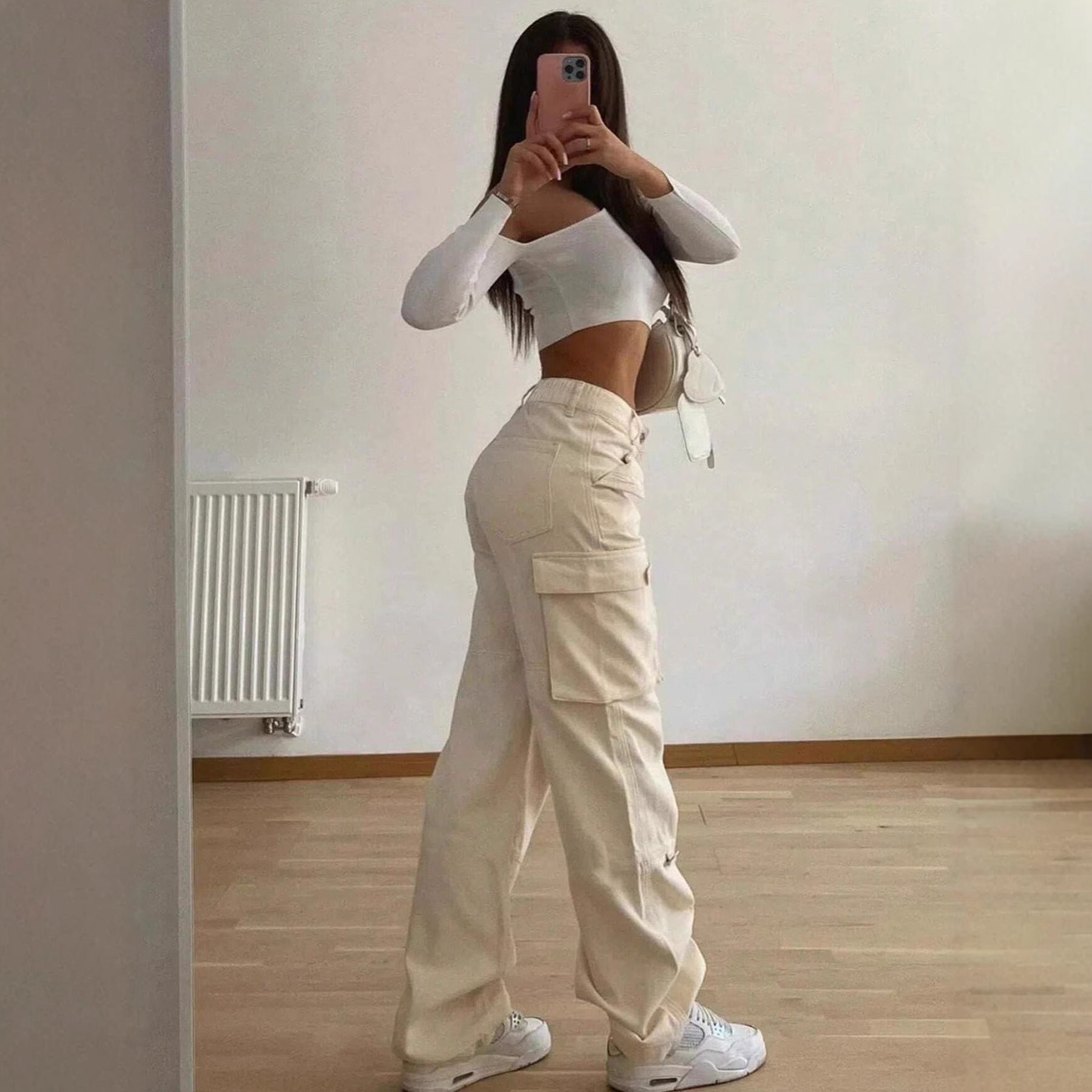 Pantalón de mujer holgado con bolsillos – Tiro medio efecto adelgazante