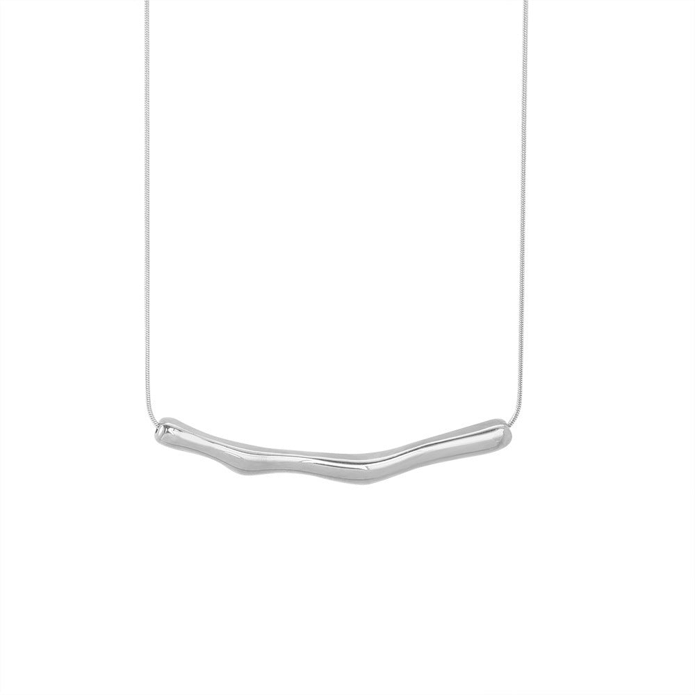 Collar Irregular Elegancia de Acero Titanio